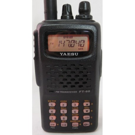 YAESU FT 60R DUAL BANDA VHF / UHF 108-520-700-999 Mhz.